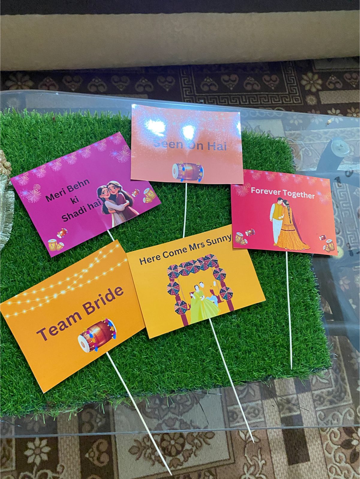 Customized wedding props